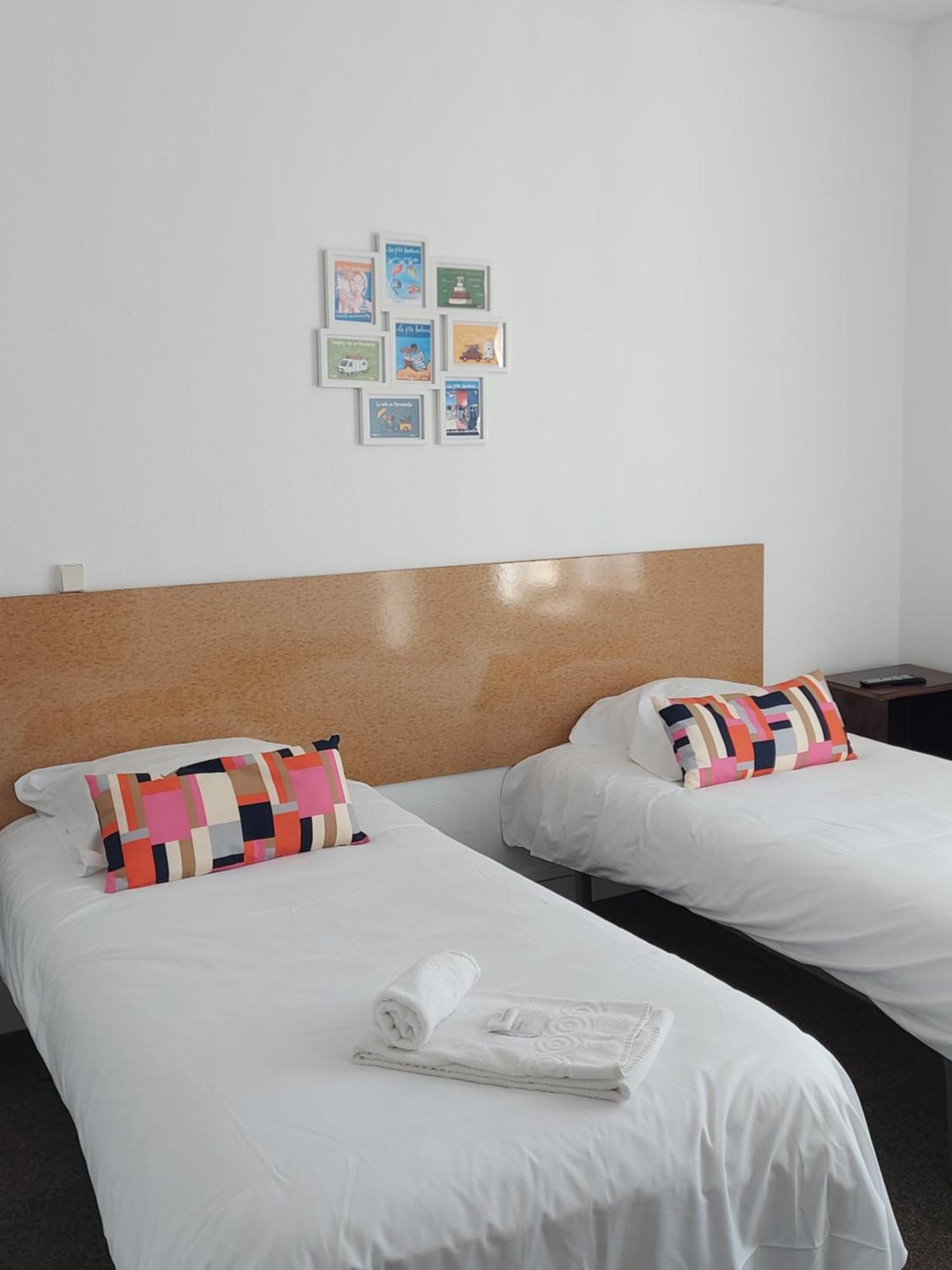 Hotel De Normandie Saint-Aubin-Sur-Mer  Szoba fotó